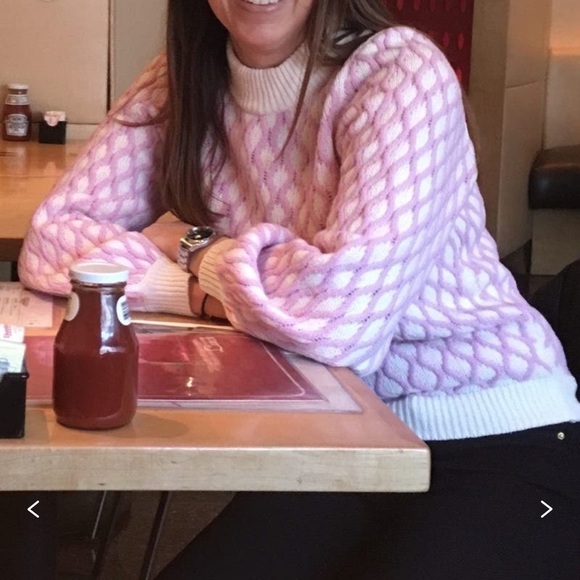 STINE GOYA sweater in Pink and white size medium - Picture 6 of 16